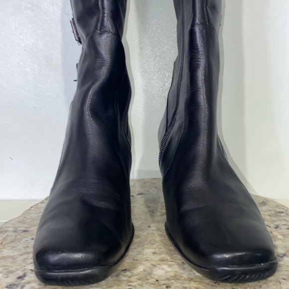 Bellini Black Leather WILSON Knee High Buckle Accent Heeled Boots Women’s Sz 8W - Picture 5 of 16